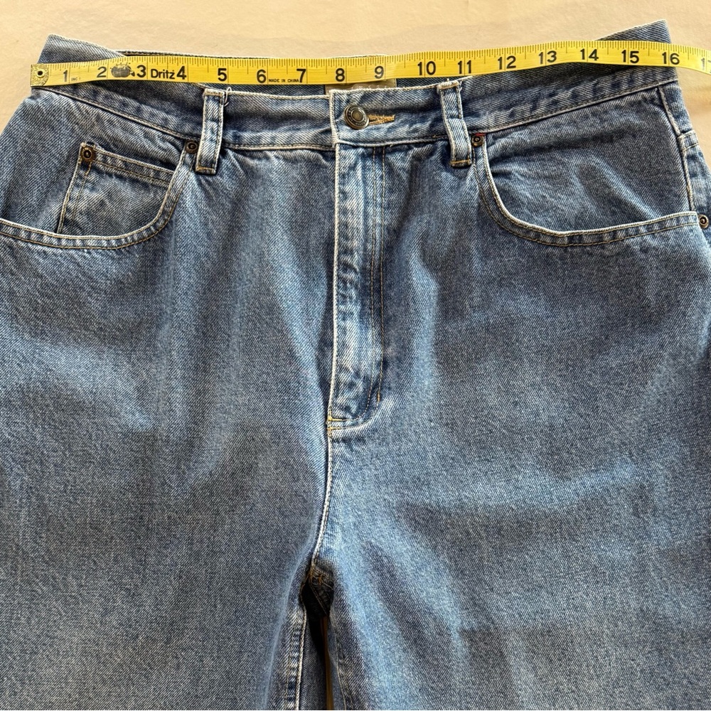 LIZ CLAIBORNE High Rise Relaxed Fit Cropped Jeans Size 14 (~W31 L25) - Picture 6 of 17